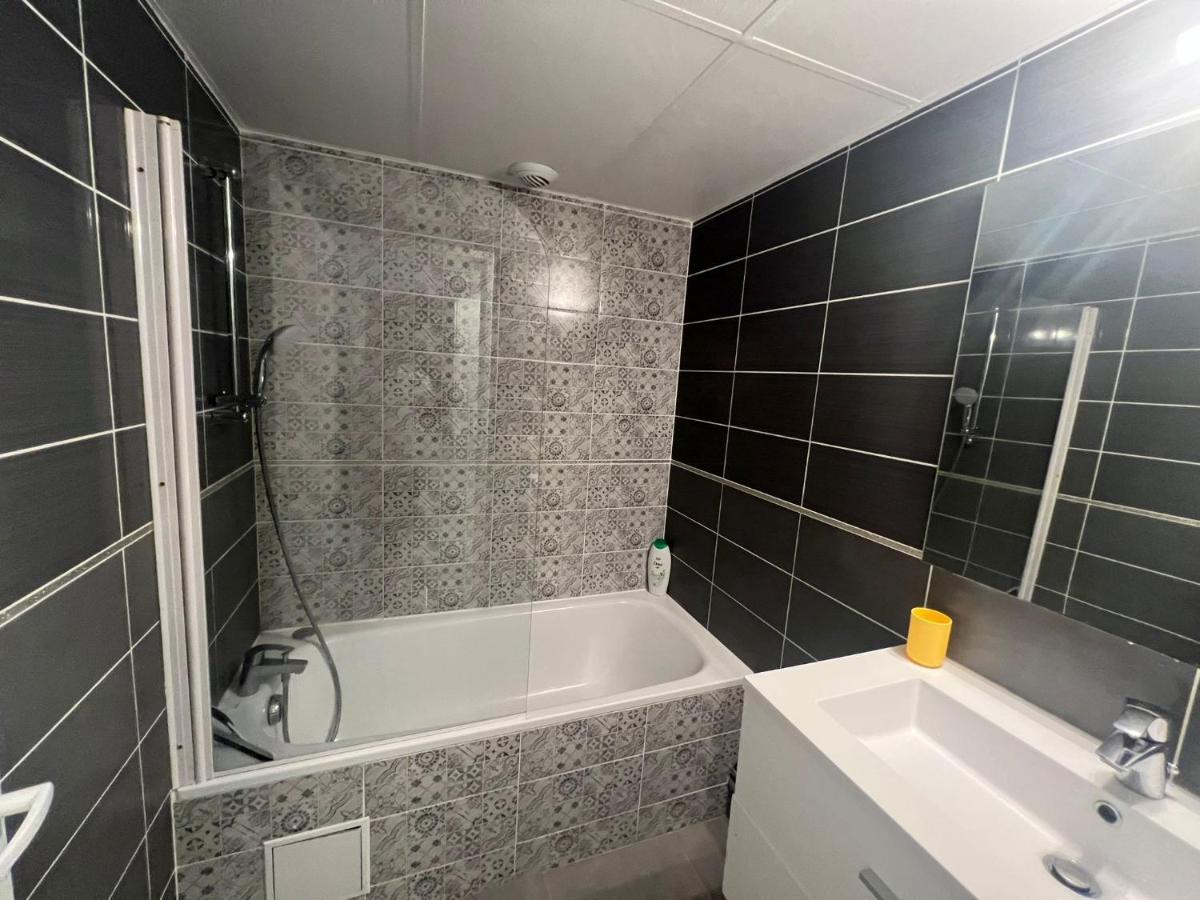 Appartement 3 Chambres Evry Plein Centre Ville Buitenkant foto